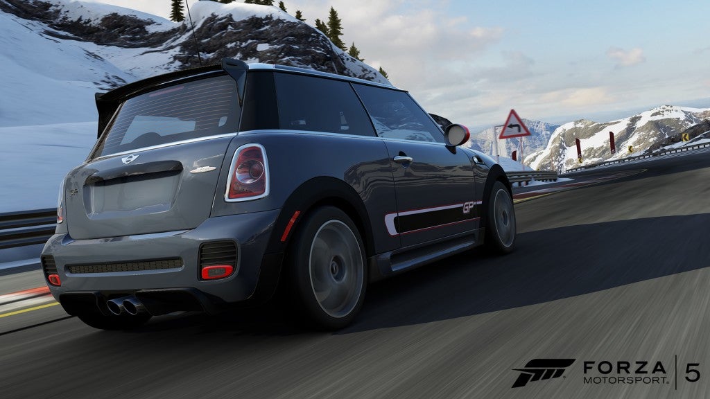 MiniCooper-01-WM-Forza5-DLC-Bondurant-June-jpg