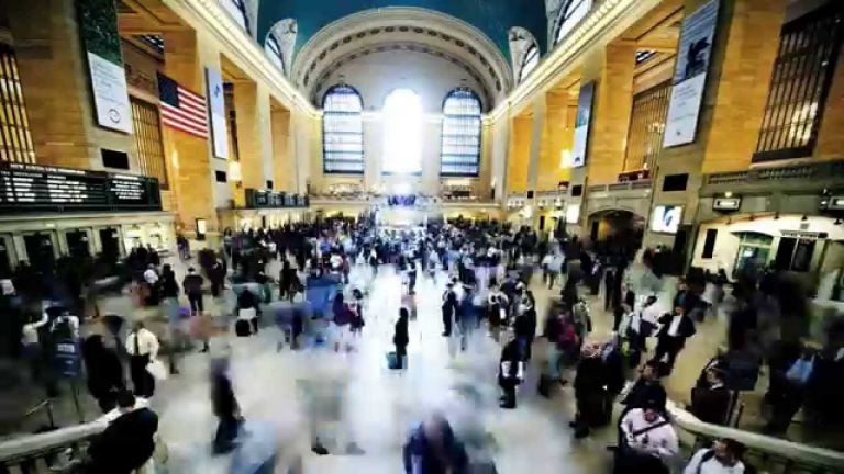 train simulator 2015 arrives at