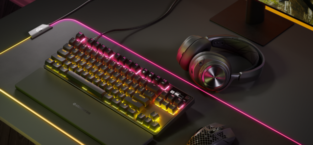 ApexProTKL2023 review featuredalt